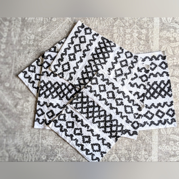 Set of 6 Placements with Aztec Design Navy Silver White - Picture 1 of 5